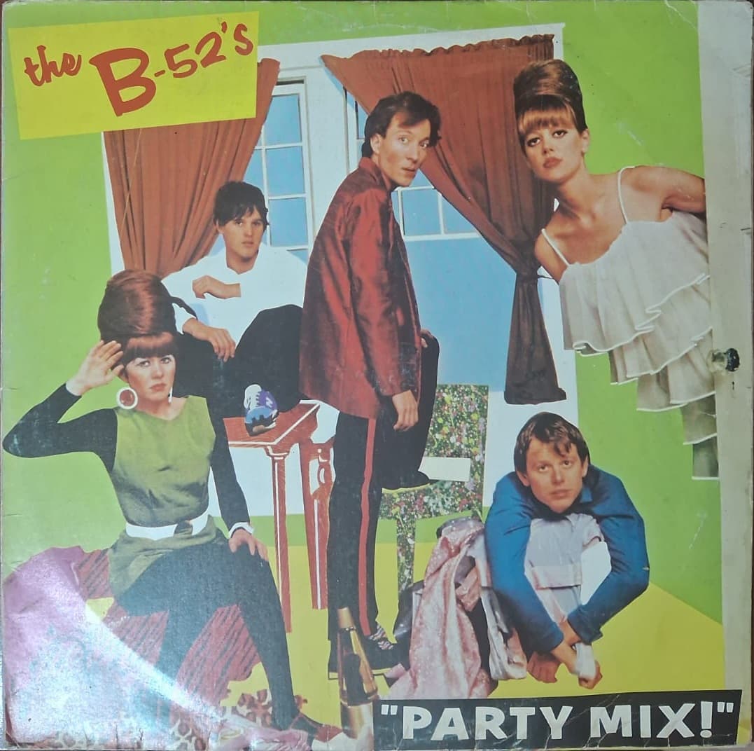Capa do disco Party Mix!, The B-52's